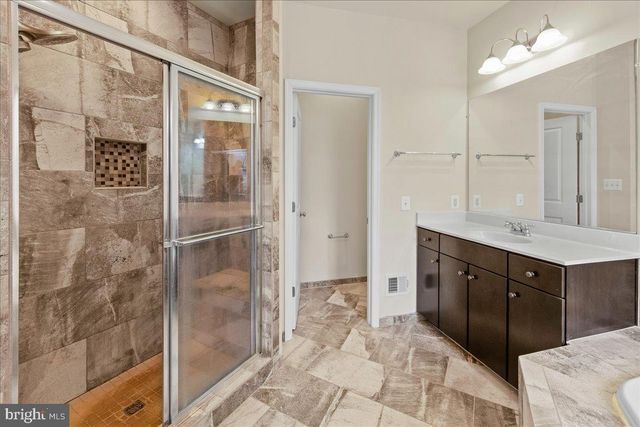 42554 DREAMWEAVER DR, Brambleton, VA 20148