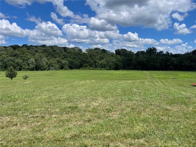 Stoneriver Lane, Berryville, AR 72616