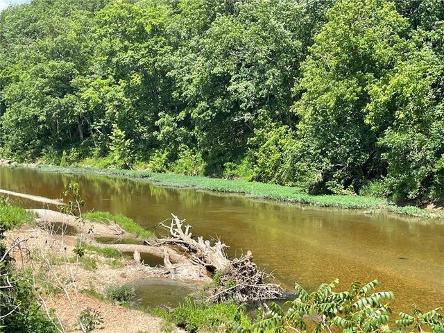 Stoneriver Lane, Berryville, AR 72616