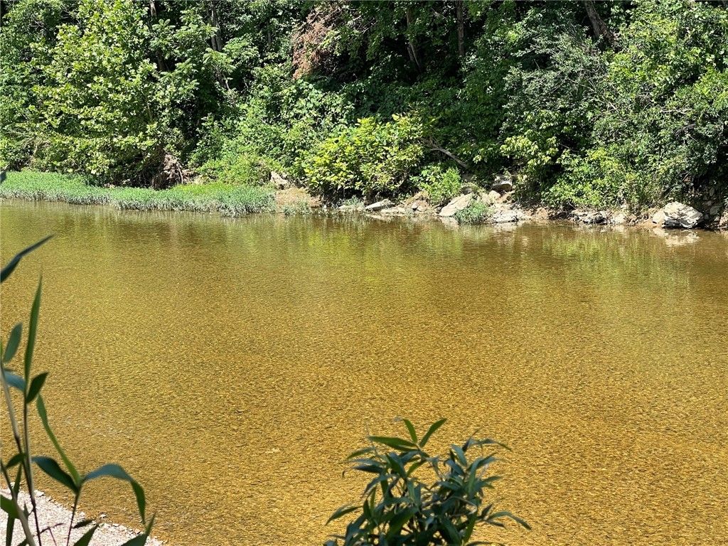 Stoneriver Lane, Berryville, AR 72616