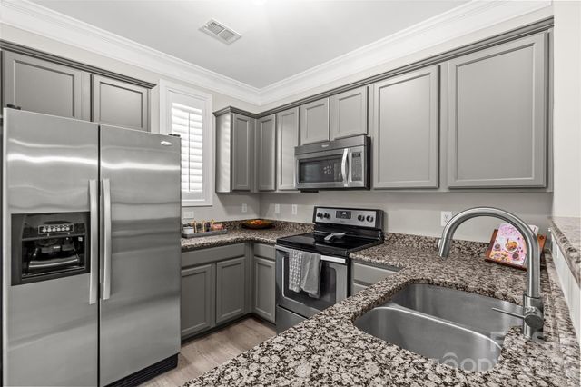 8935 Socata Way, Charlotte, NC 28269