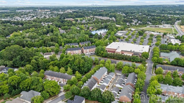 8935 Socata Way, Charlotte, NC 28269