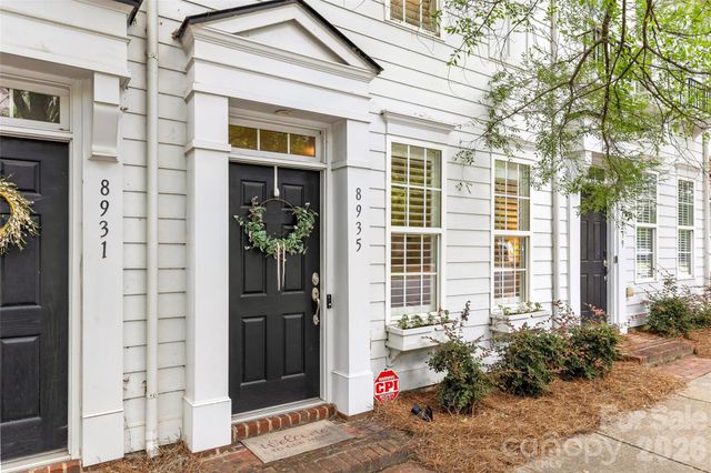 8935 Socata Way, Charlotte, NC 28269