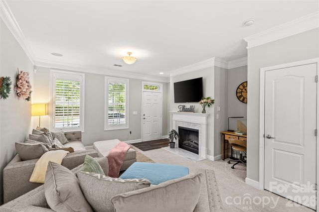 8935 Socata Way, Charlotte, NC 28269