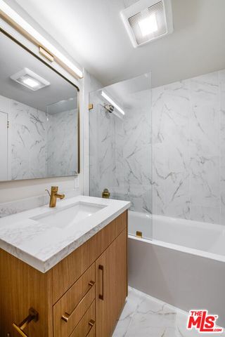 999 N Doheny Drive 306, West Hollywood, CA 90069