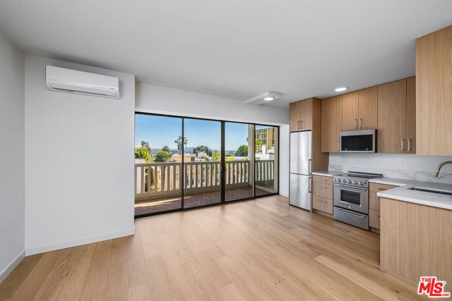 999 N Doheny Drive 306, West Hollywood, CA 90069