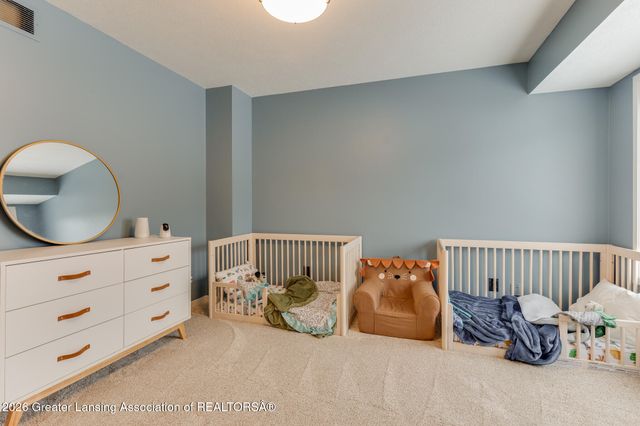 6101 Oak Park Trail, Haslett, MI 48840