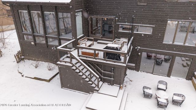 6101 Oak Park Trail, Haslett, MI 48840