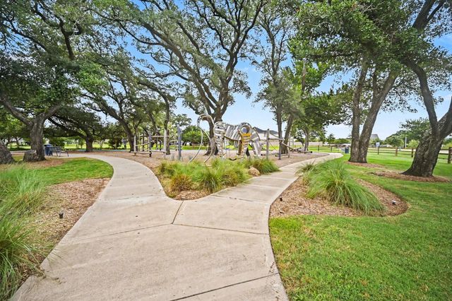 18810 Halter Meadow Trail, Tomball, TX 77377