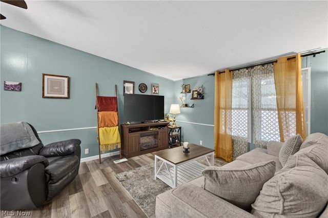 13041 Kevin Lane, Chardon, OH 44024