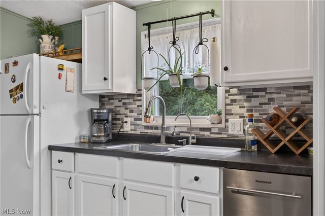 13041 Kevin Lane, Chardon, OH 44024