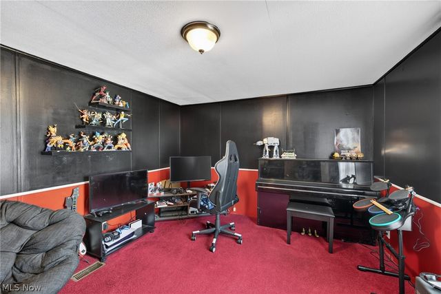 13041 Kevin Lane, Chardon, OH 44024