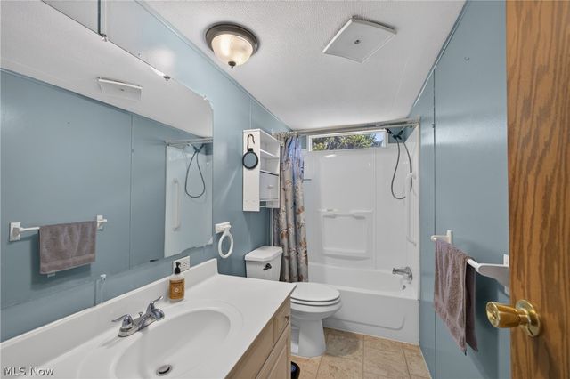 13041 Kevin Lane, Chardon, OH 44024
