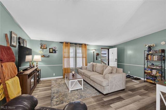 13041 Kevin Lane, Chardon, OH 44024