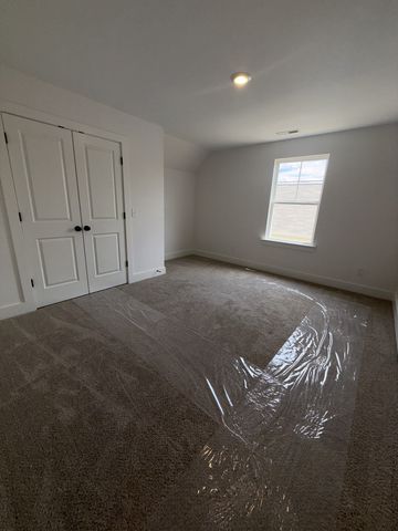 1210 Euclid Dr, Murfreesboro, TN 37127