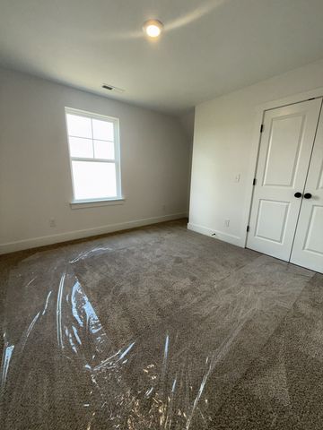 1210 Euclid Dr, Murfreesboro, TN 37127