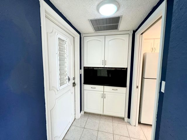 1069 Hillsboro Mile 606, Hillsboro Beach, FL 33062