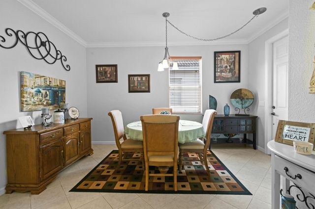 852 NW Leonardo Circle, Port St Lucie, FL 34986