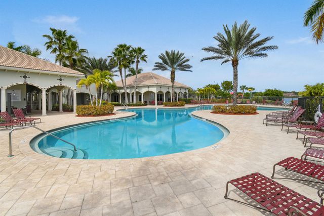 852 NW Leonardo Circle, Port St Lucie, FL 34986
