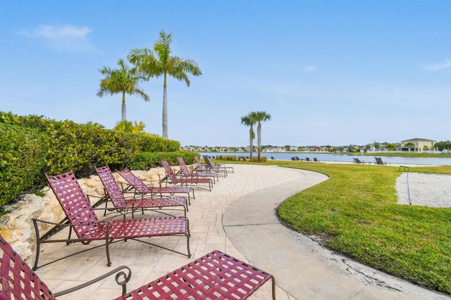 852 NW Leonardo Circle, Port St Lucie, FL 34986