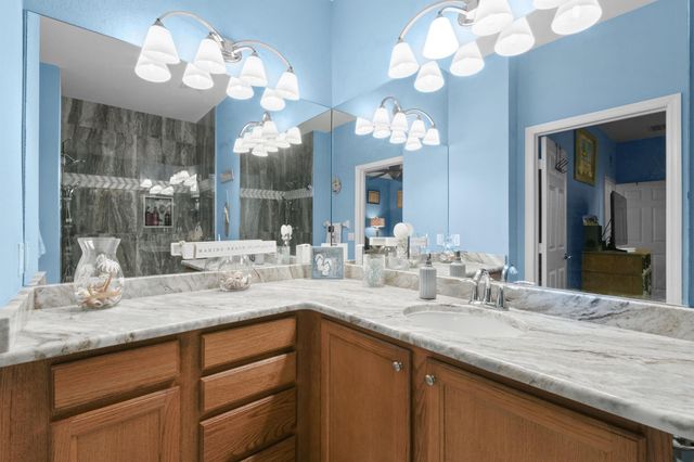 852 NW Leonardo Circle, Port St Lucie, FL 34986