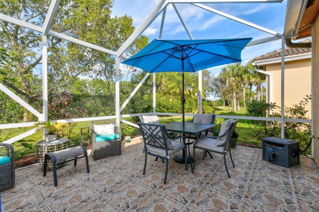 852 NW Leonardo Circle, Port St Lucie, FL 34986