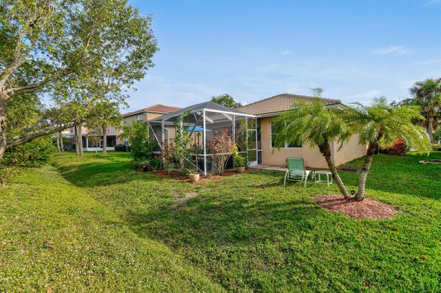 852 NW Leonardo Circle, Port St Lucie, FL 34986