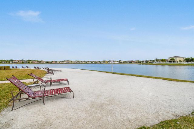 852 NW Leonardo Circle, Port St Lucie, FL 34986