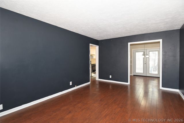 5637 S Newport Avenue 5637, Tulsa, OK 74105