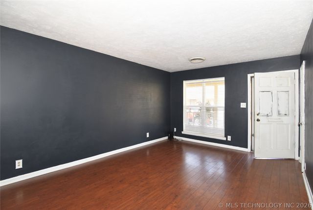 5637 S Newport Avenue 5637, Tulsa, OK 74105