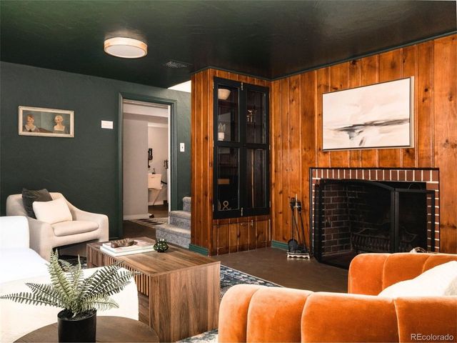 16 Lakewood Heights Dr, Lakewood, CO 80215