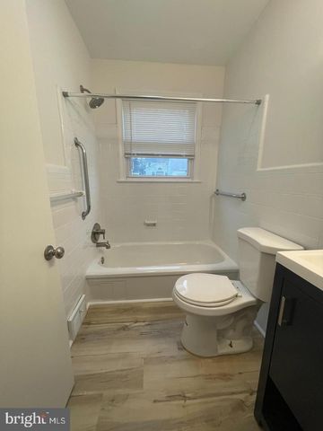 105 BRESLIN AVE, Haddonfield, NJ 08033