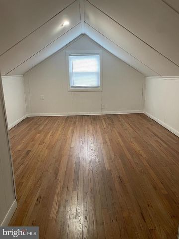 105 BRESLIN AVE, Haddonfield, NJ 08033