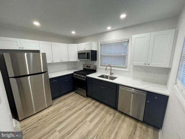 105 BRESLIN AVE, Haddonfield, NJ 08033