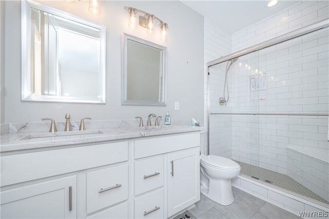 40 Greenspring Court, West Seneca, NY 14224