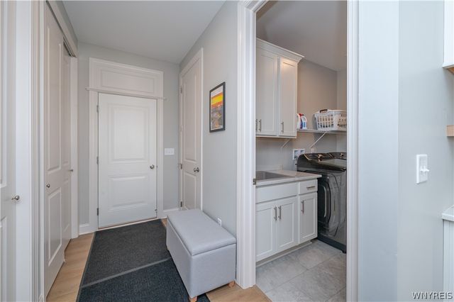 40 Greenspring Court, West Seneca, NY 14224