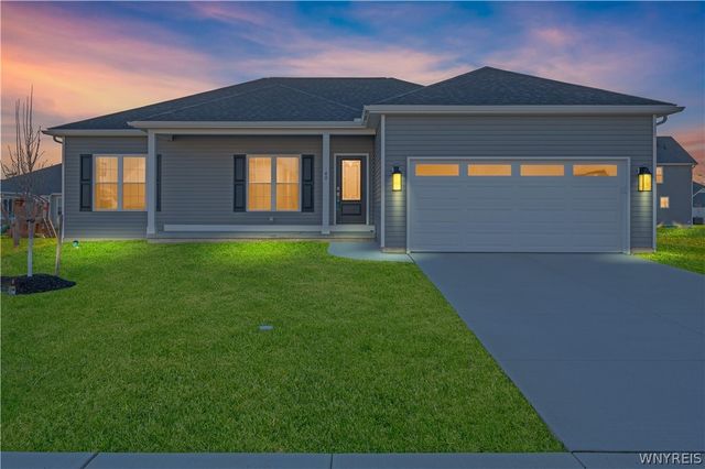 40 Greenspring Court, West Seneca, NY 14224