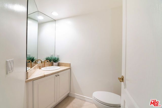 2007 S Beverly Glen Boulevard 102, Los Angeles, CA 90025