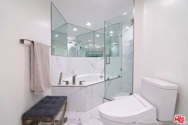 2007 S Beverly Glen Boulevard 102, Los Angeles, CA 90025