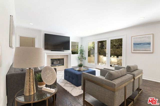 2007 S Beverly Glen Boulevard 102, Los Angeles, CA 90025