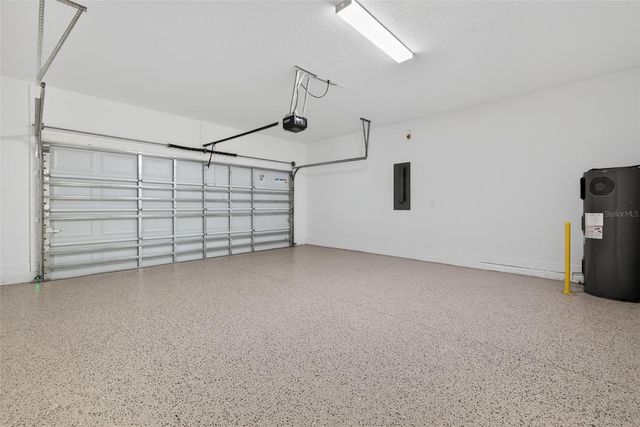 983 FIESTA KEY CIRCLE, Lady Lake, FL 32159