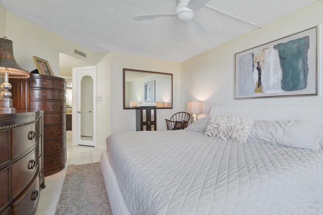 550 S Ocean Boulevard 703, Boca Raton, FL 33432