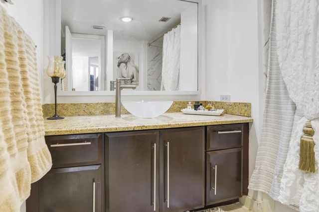 550 S Ocean Boulevard 703, Boca Raton, FL 33432