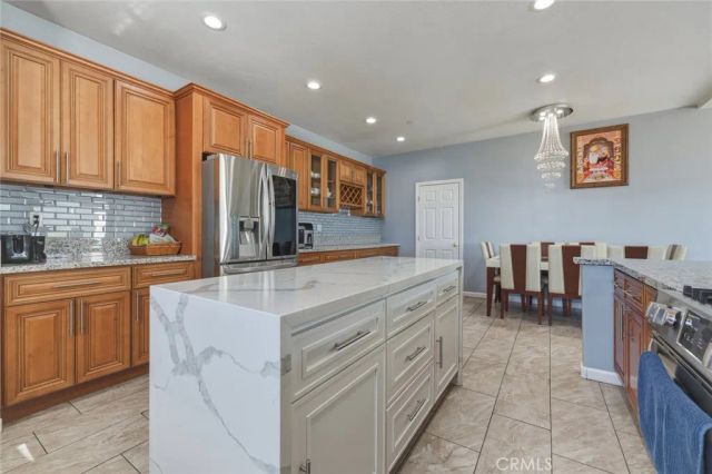 5491 N Pinnacle, San Bernardino, CA 92407