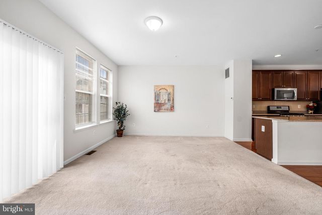 12822 LONGFORD GLEN DR, Germantown, MD 20874