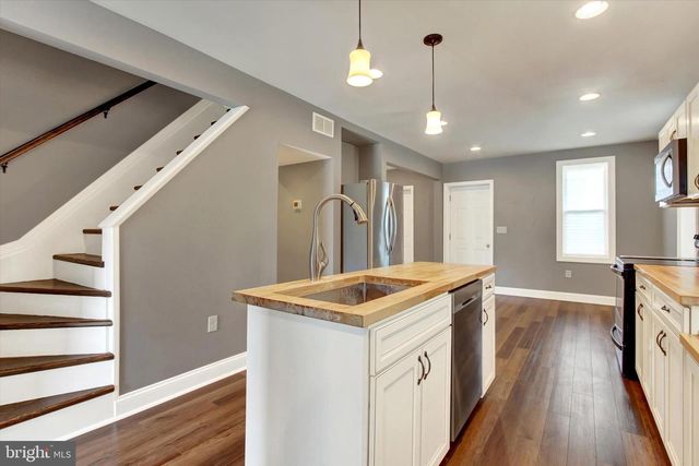 2859 CENTENNIAL RD, Hanover, PA 17331