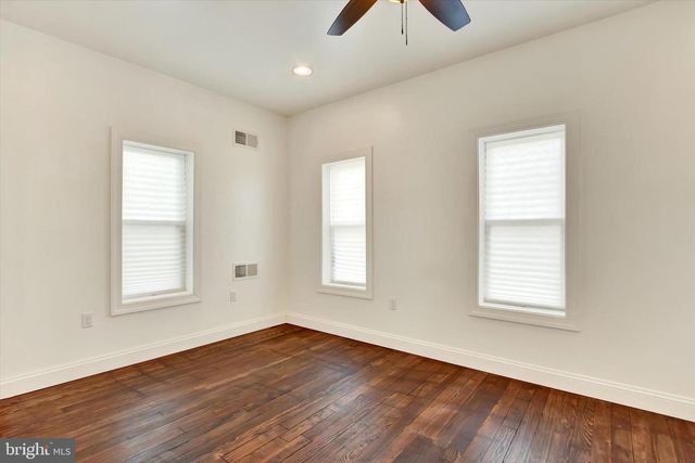 2859 CENTENNIAL RD, Hanover, PA 17331