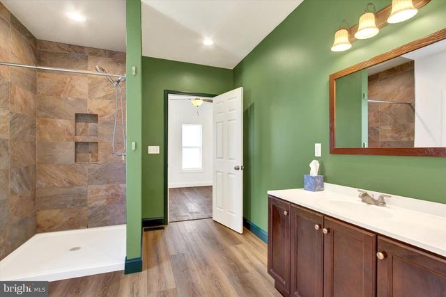 2859 CENTENNIAL RD, Hanover, PA 17331