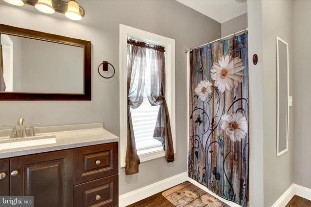 2859 CENTENNIAL RD, Hanover, PA 17331