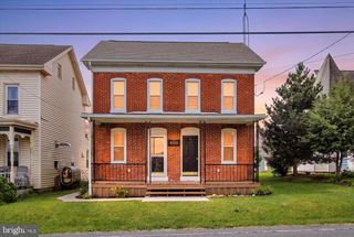 2859 CENTENNIAL RD, Hanover, PA 17331